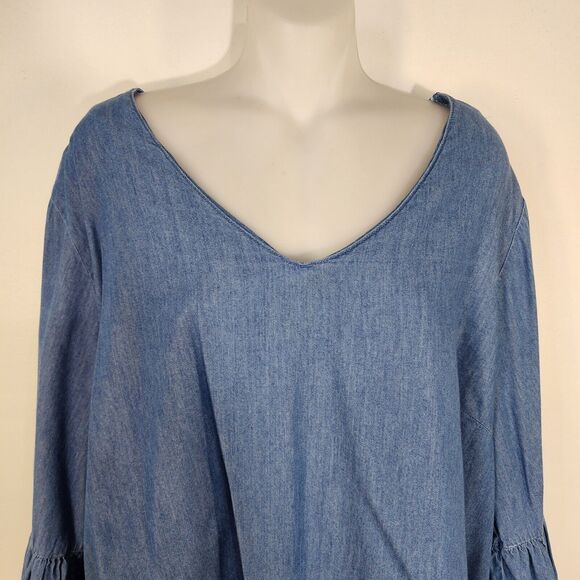 Hester & Orchard Top Womens Size 1X Denim Chambray 3/4 Pom Pom Bell Sleeve Boho - Picture 3 of 11